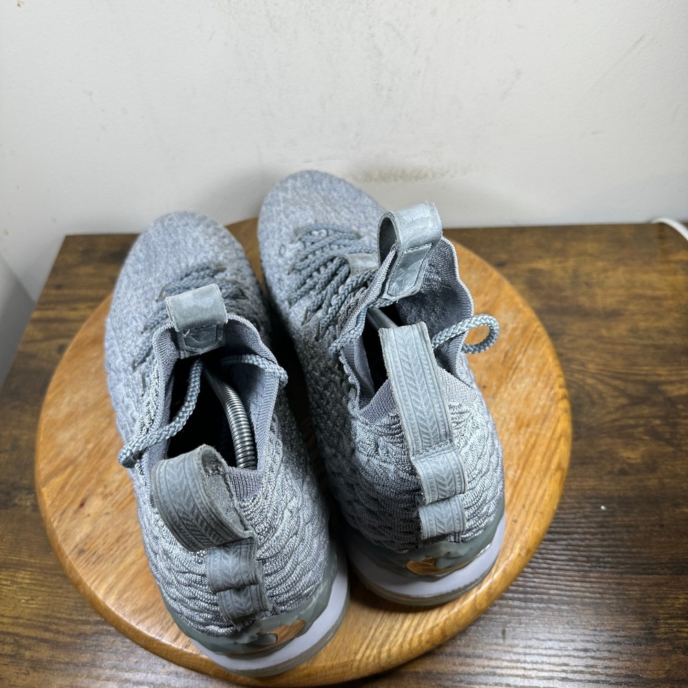Nike Lebron 15 City Edition Men's Basketball Shoes Grey Size 12 897648-005 - Picture 7 of 8
